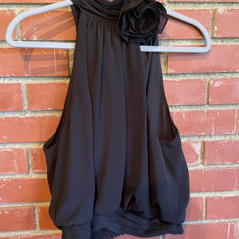 DO+BE Black Sleeveless Blouse with Floral Detail